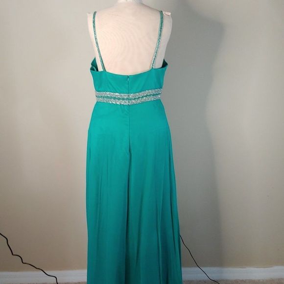 (13) NWOT Nina Canacci Long Gown Formal and Semi-Formal - Picture 3 of 3
